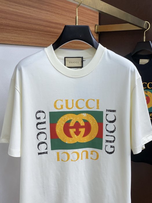 T-shirt men's фото 2