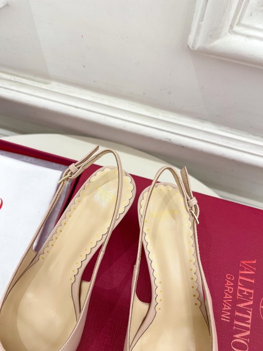 Босоножки фото 7