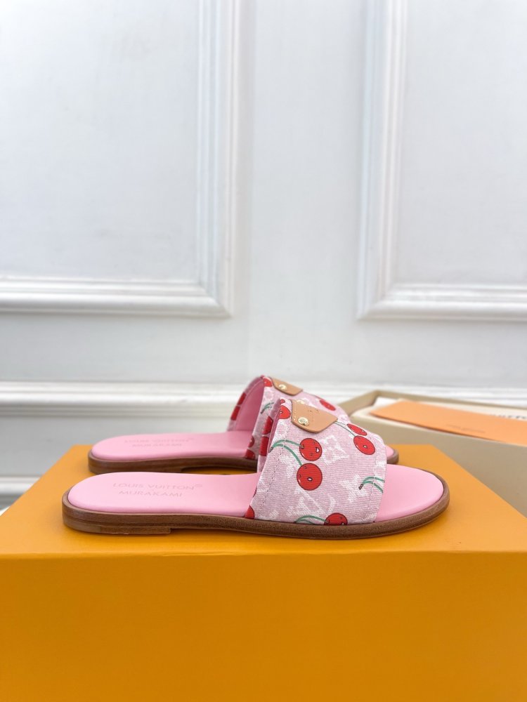 Шлепанцы женские фото 4