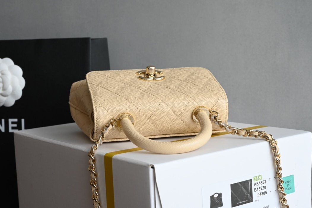 Сумка Chanel Coco Handle mini из зернистой кожи фото 5