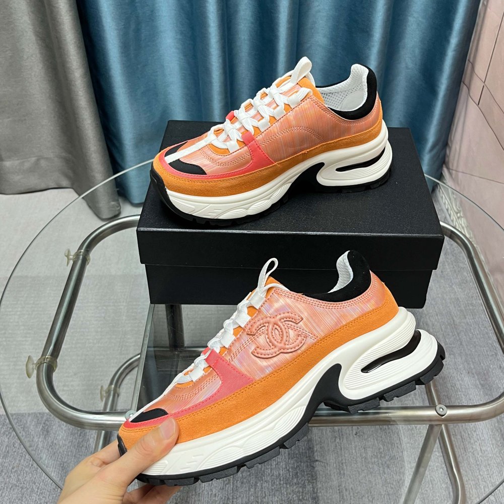 Кроссовки женские фото 8