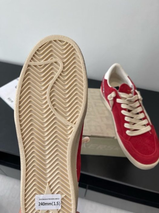 Кроссовки женские фото 2