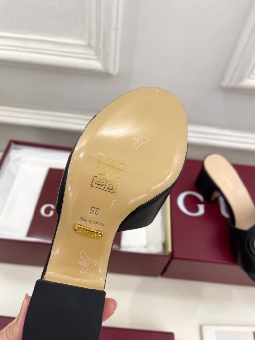 Босоножки фото 9