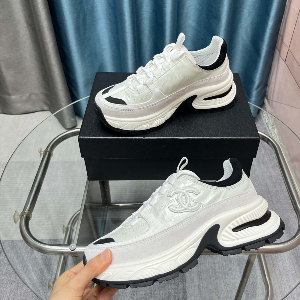 Кроссовки женские фото 5