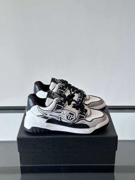 Кроссовки мужские