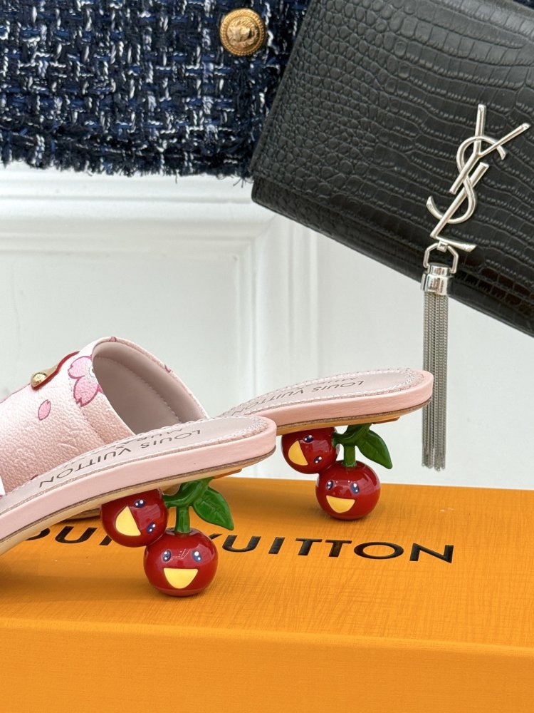 Босоножки фото 6