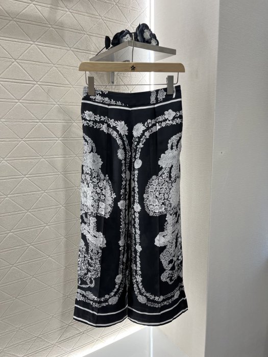 Брюки жіночі