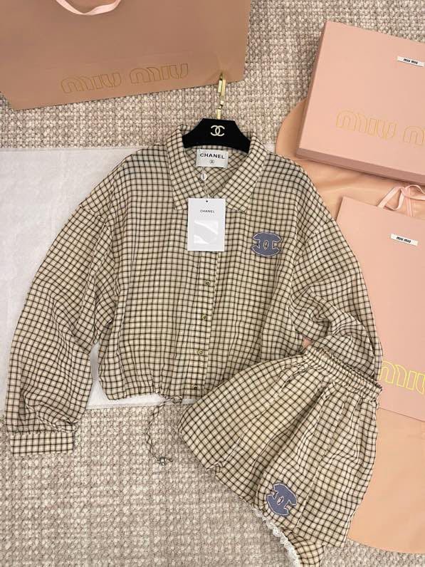 Костюм женский фото 8