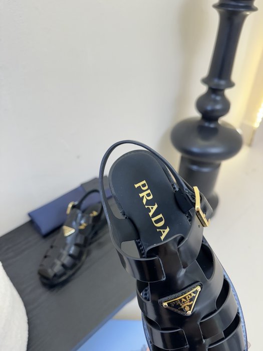 Сандалии женские фото 8