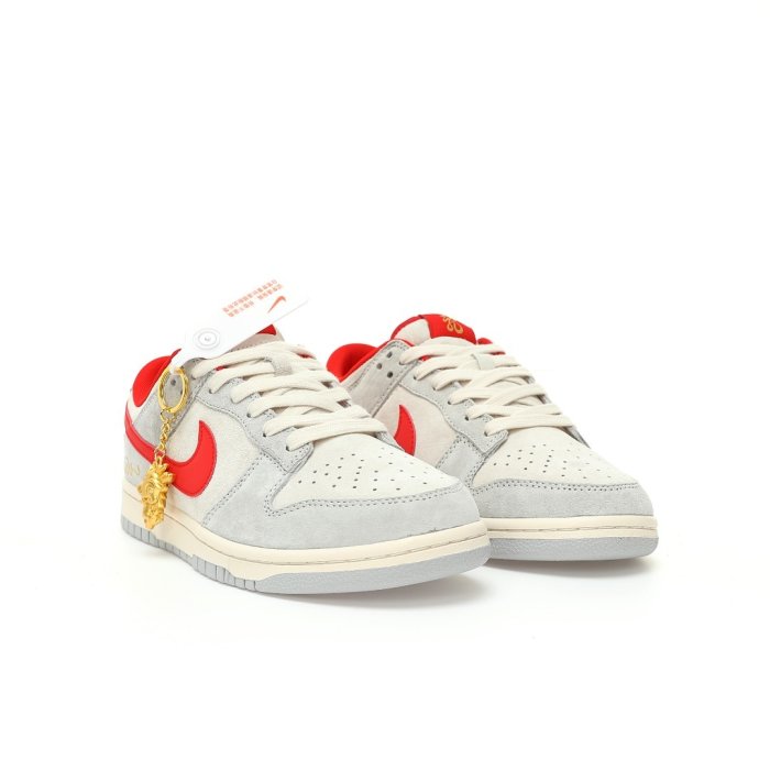 Sneakers Nike SB Dunk Low Retro Year of the Dragon фото 6