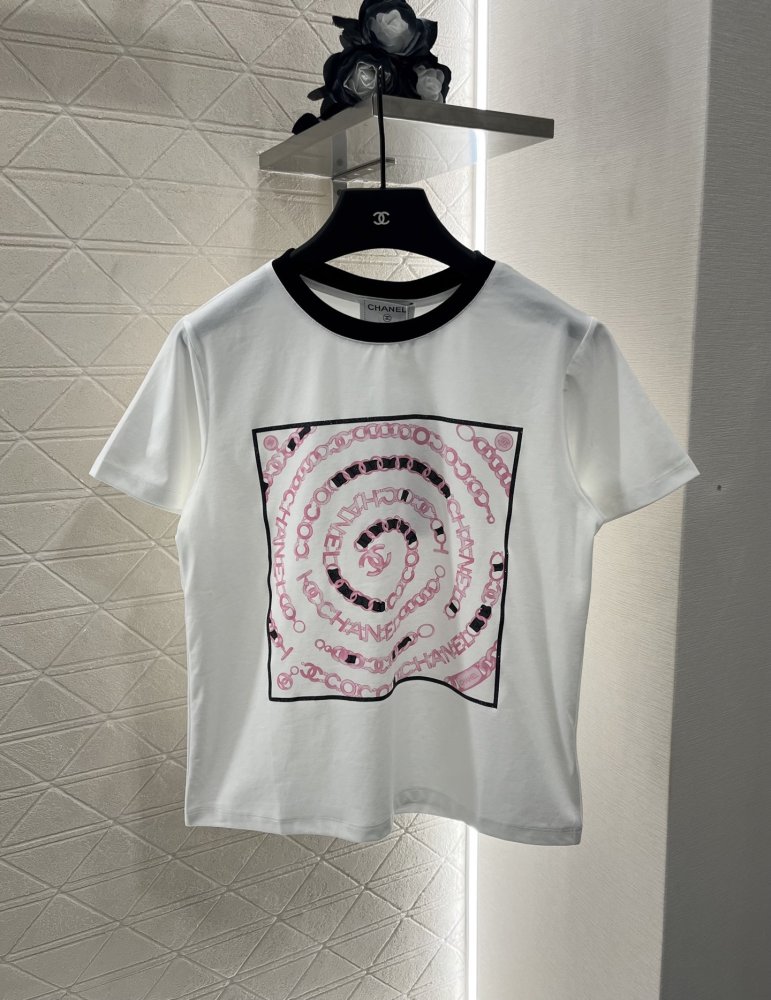 Футболка женская