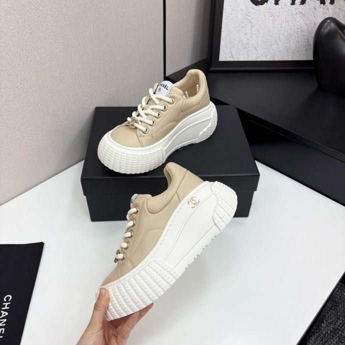 Кроссовки женские фото 7