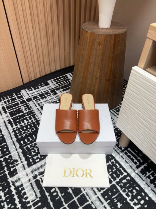 Босоножки Dior Icon на толстом фото 3