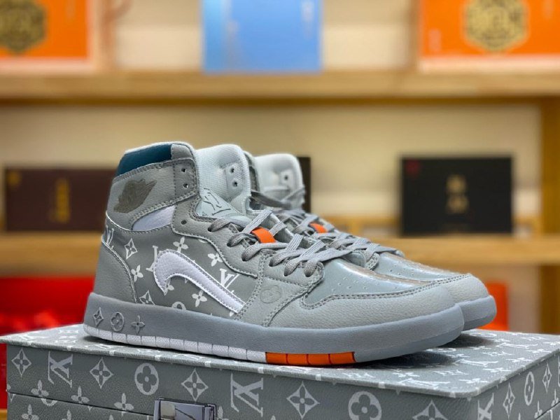 Кроссовки Louis Vuitton x Air Jordan 1 Pinnacle