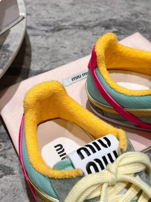 Кроссовки фото 3