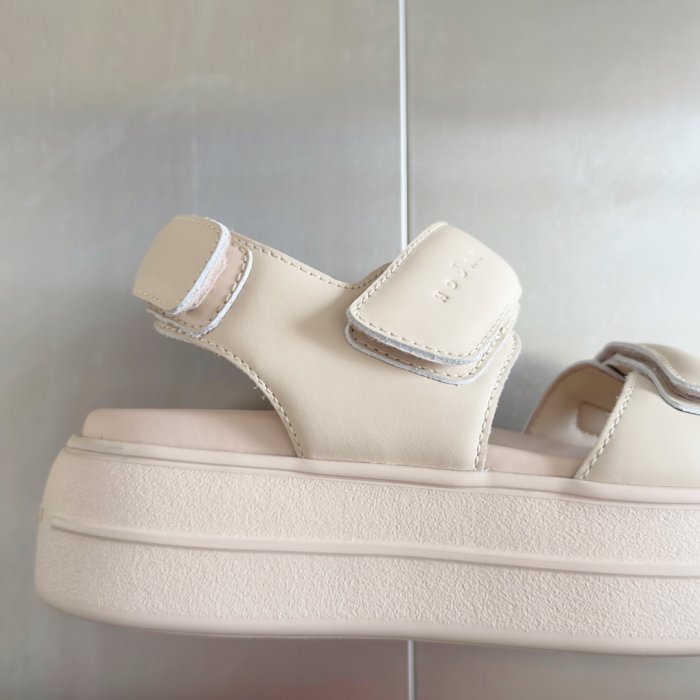 Сандалии женские фото 8