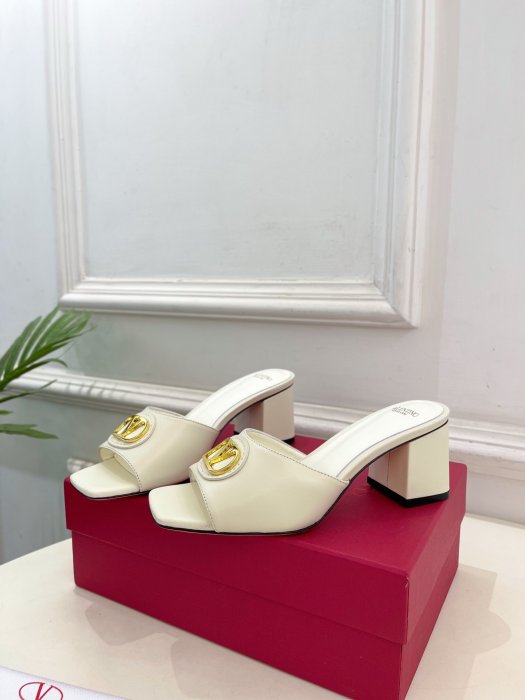 Босоножки фото 3