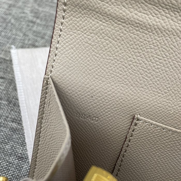 Сумка через плечо Kelly кожаная женская 22 см фото 8