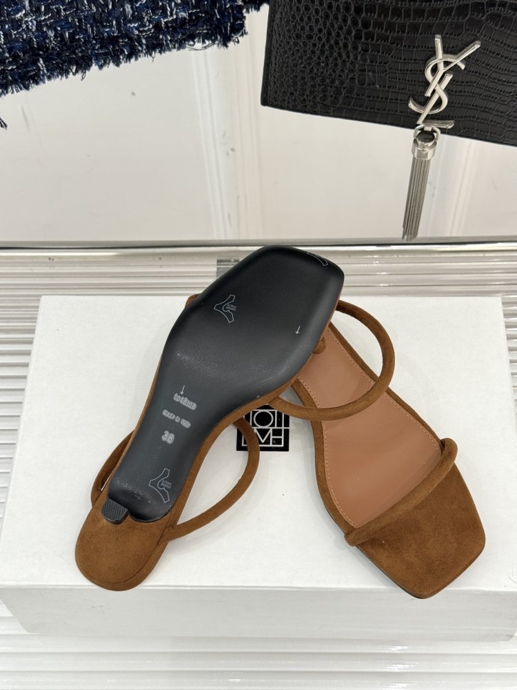 Босоножки фото 9