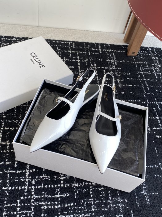 Босоножки фото 5