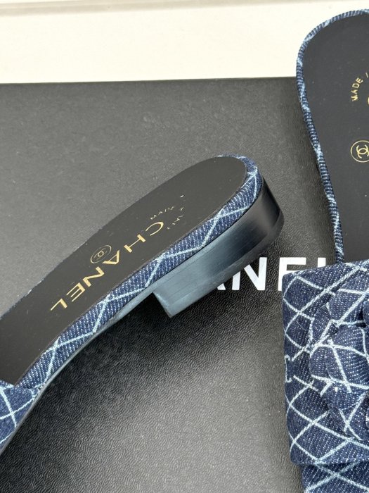 Шлепанцы фото 6