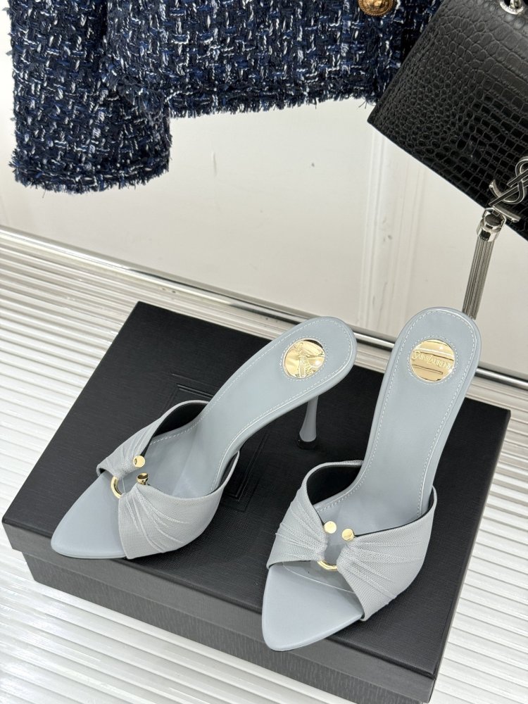 Босоножки фото 2