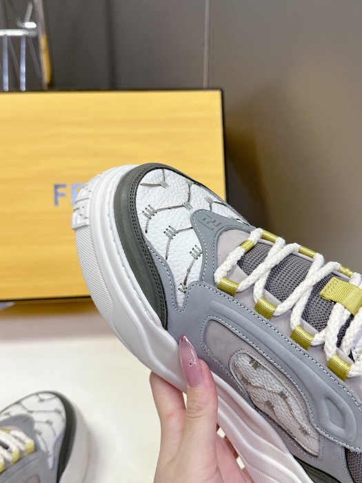 Кроссовки фото 8