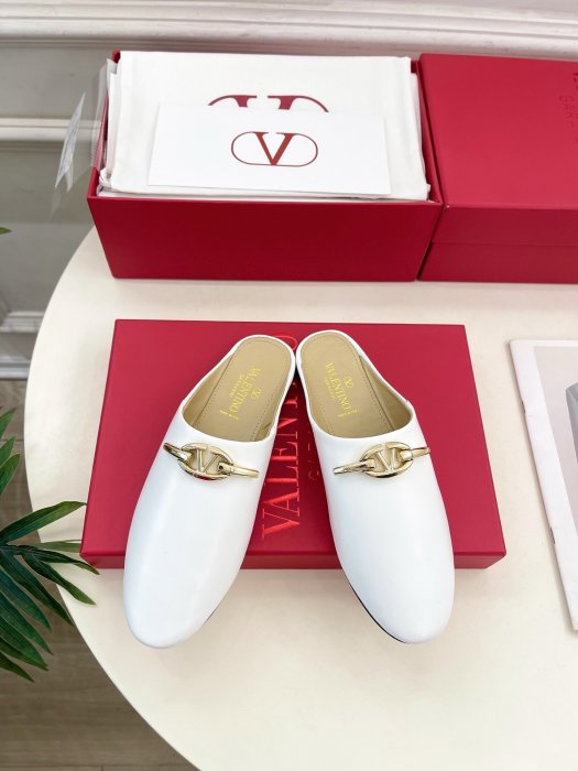 Туфли женские Valentino Garavani