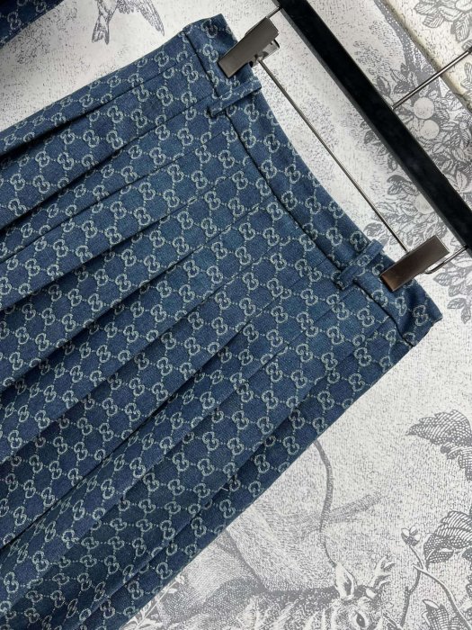 Costume female фото 4