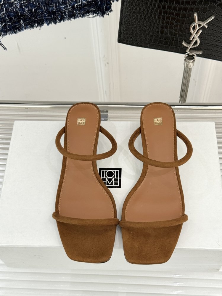 Босоножки фото 4