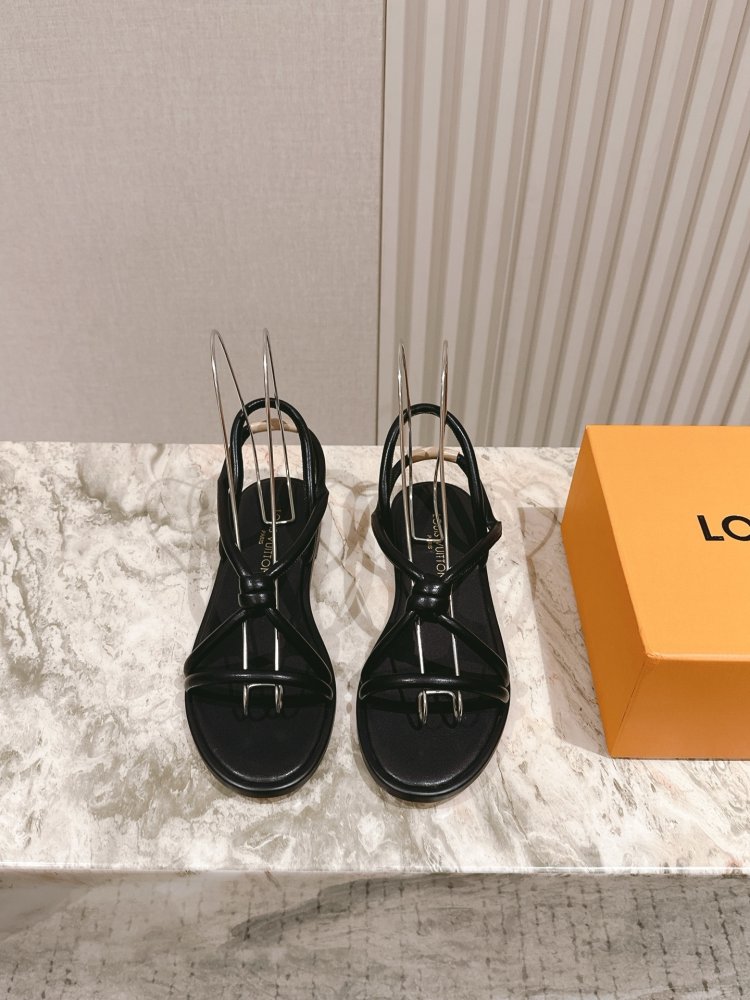 Сандалии женские