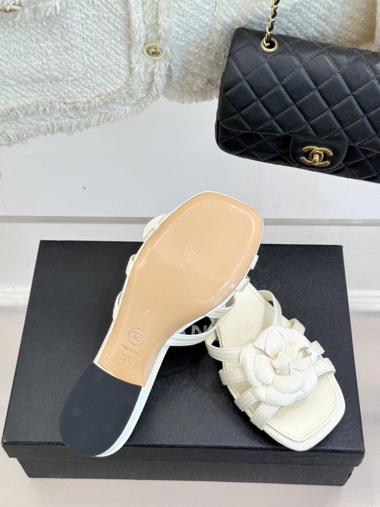 Босоножки фото 9