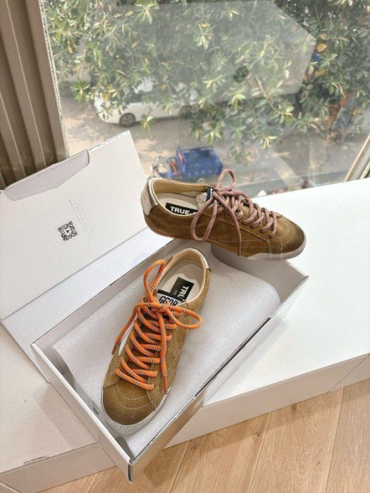 Кроссовки Golden Goose фото 5