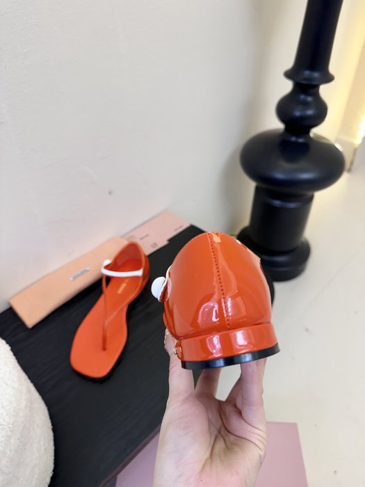 Босоножки фото 7