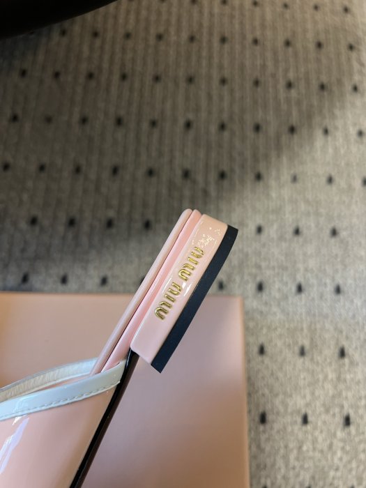 Босоножки фото 5