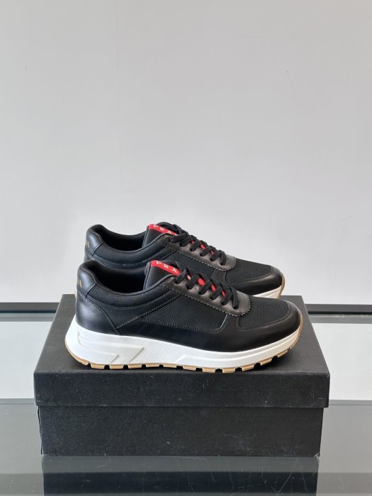 Кроссовки мужские