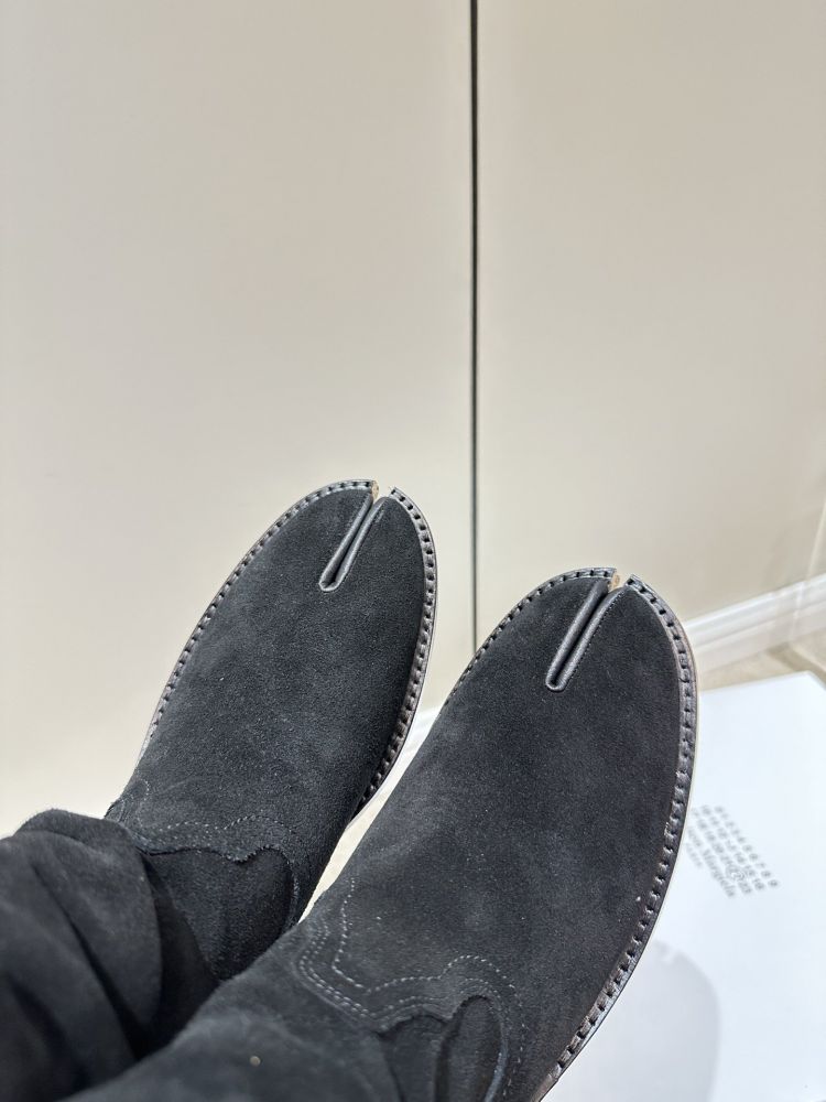 Женские кожаные ботинки MM6 с раздвоенным носком фото 6