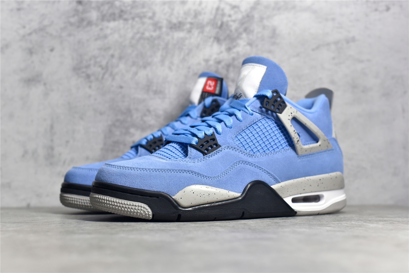 Кроссовки Air Jordan 4 Retro фото 2