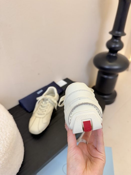 Кроссовки фото 6