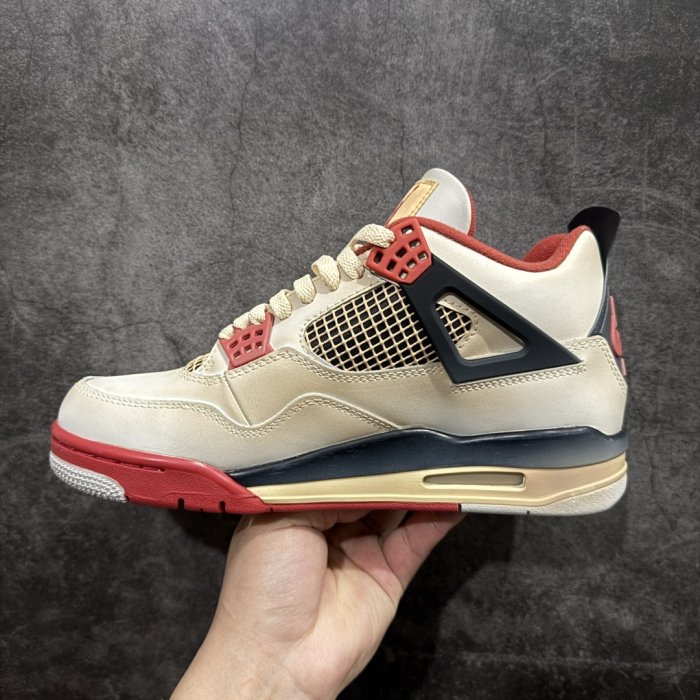 Кроссовки Air Jordan 4 Retro фото 2