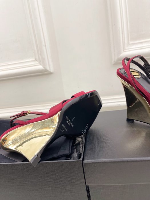 Босоножки фото 9