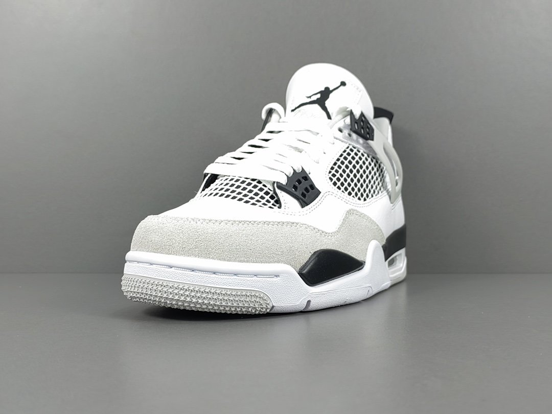 Кроссовки Air Jordan 4 Retro фото 5