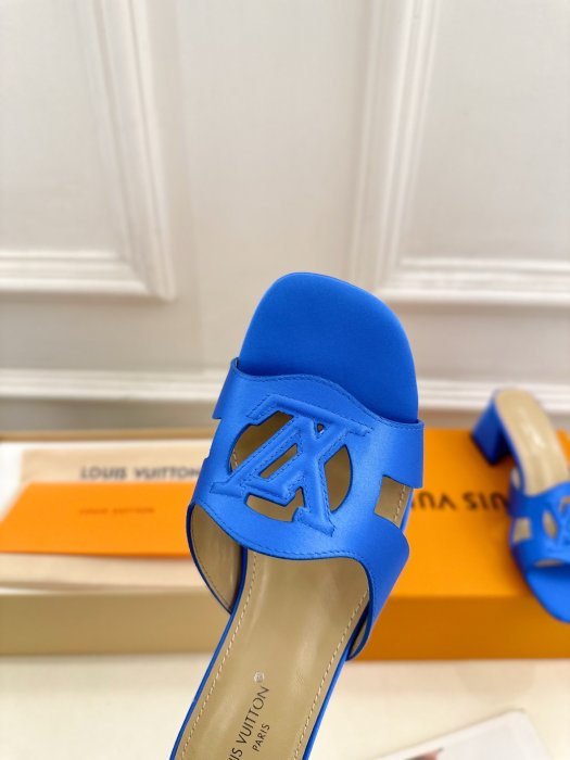 Босоножки фото 6