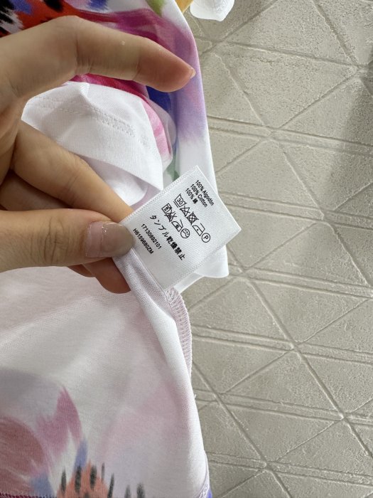 T-shirt women's фото 9