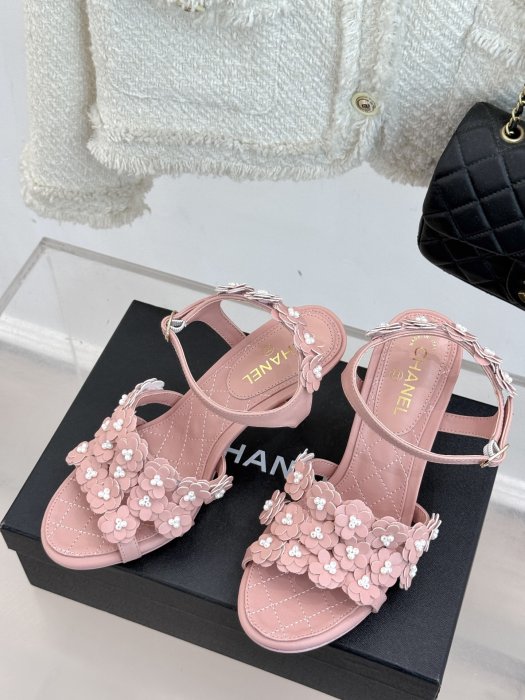 Босоножки фото 2