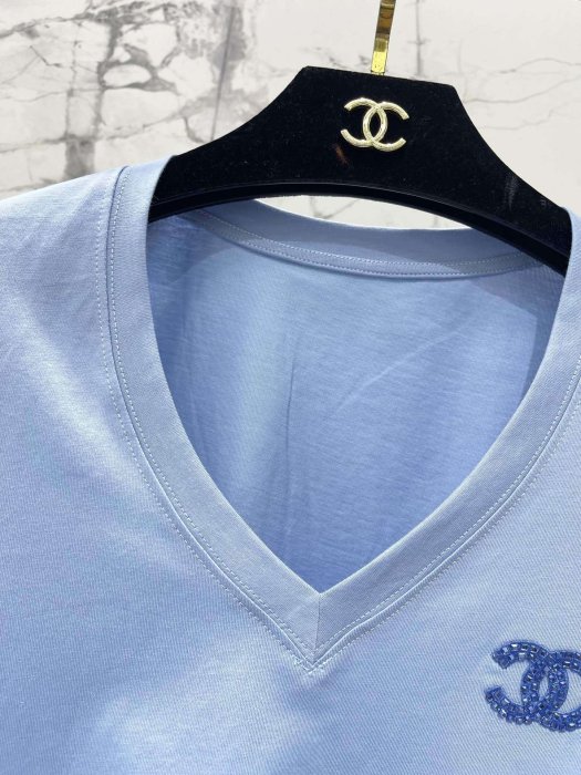 T-shirt women's фото 3