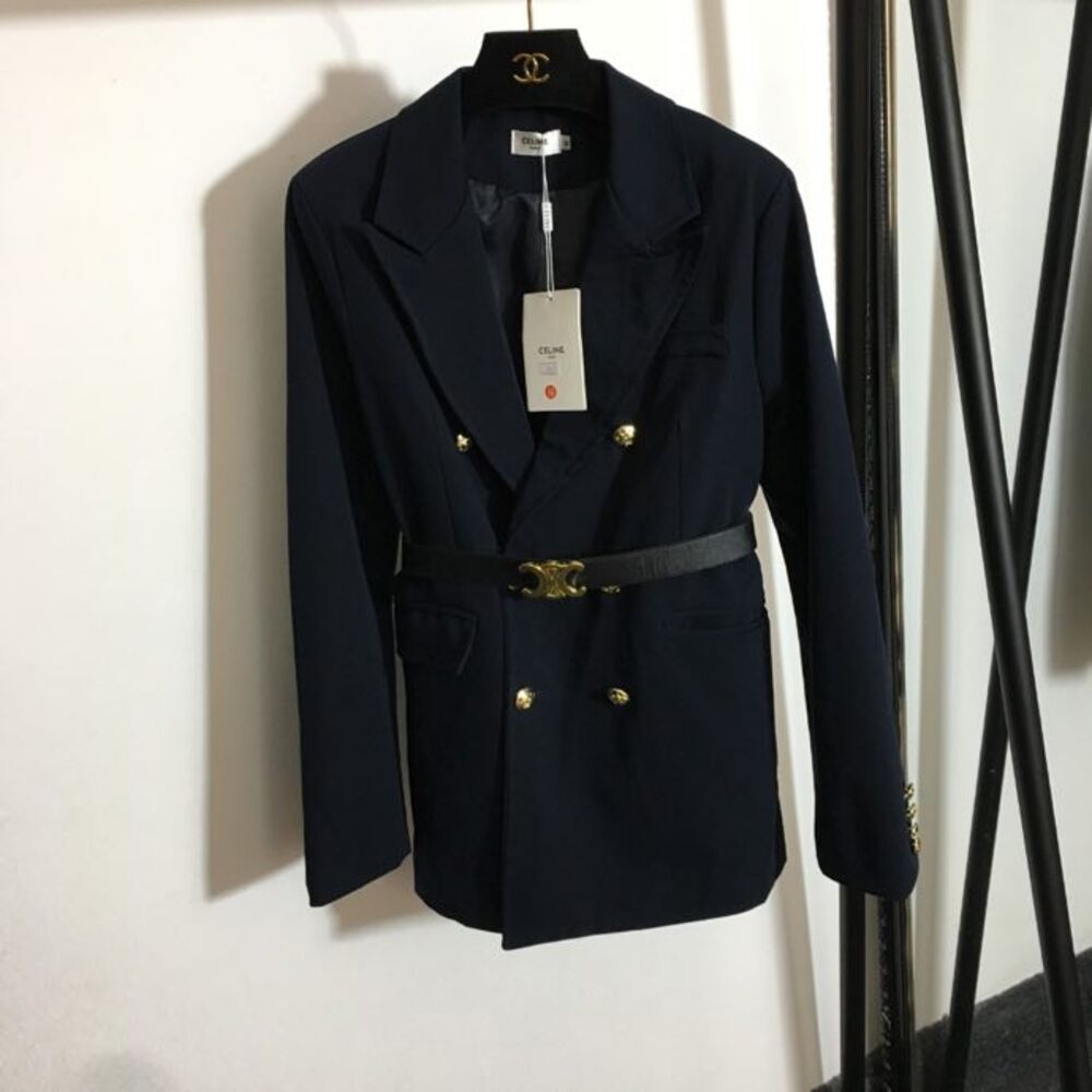 A jacket from belt female