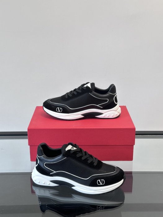 Кросівки фото 4