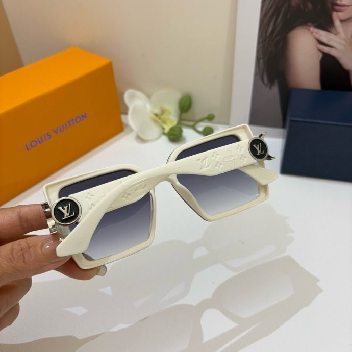 Очки солнцезащитные фото 5