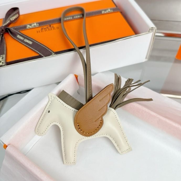 Брелок Rodeo pegase на сумку фото 4